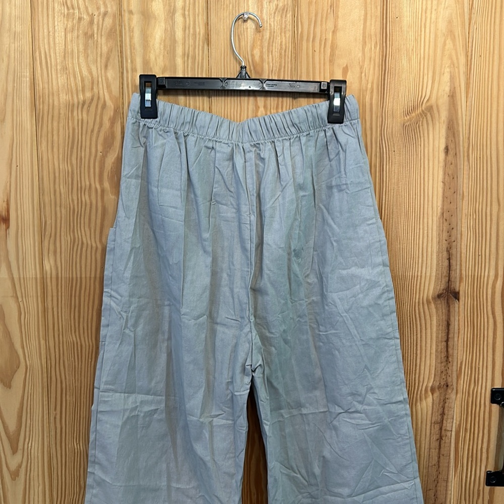 Capri Pants - Picture 6 of 6